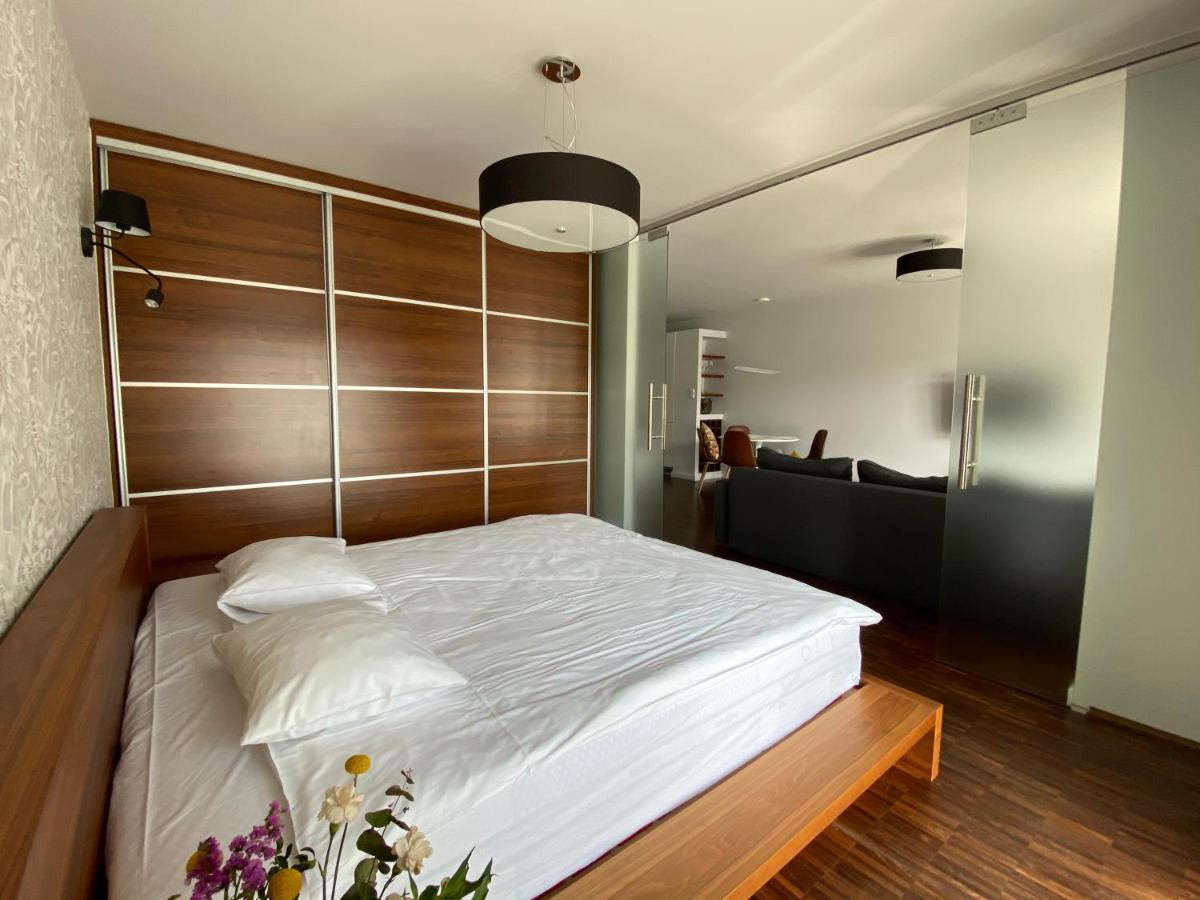 Aravel Suites Wroclaw Exterior photo